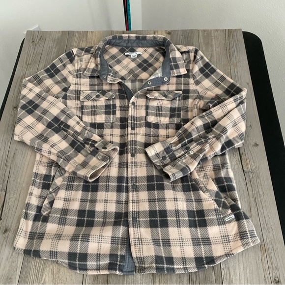 O'Neill Tops - O’Neill Plaid Snap Button Shacket Fleece Women’s XL